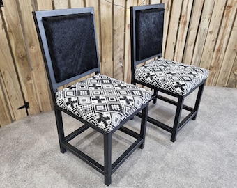 Sedia da pranzo in pelle di mucca / Pelle di mucca e tessuto azteco - Nero e bianco - Sedia da pranzo in stile rustico - Realizzata su misura - FPDC