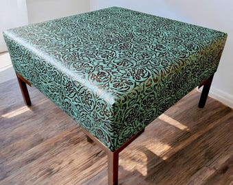 Mesa de centro otomana de cuero genuino repujado - Verde y cobre metalizado