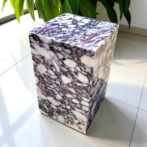 Sidobord i naturmarmor | Sidobord i Calacatta, viol | Accentbord i travertin bild 9