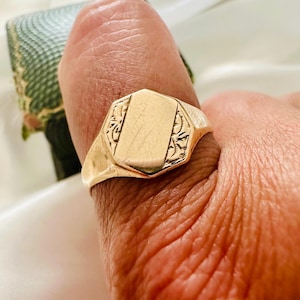 Vintage 1990 9ct yellow gold signet ring size V