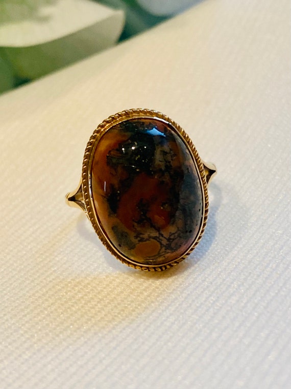 Vintage 9ct gold agate ring SIZE K1/2 dated 1975 - image 4