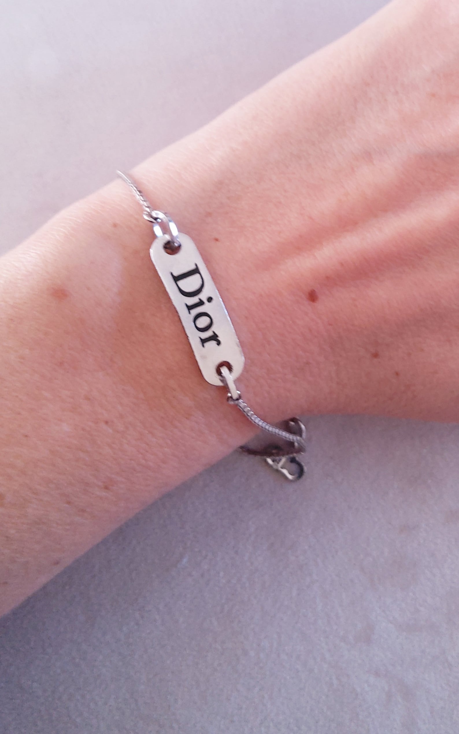 Bracelet Christian Dior authentique. Dans la boîte. Etsy