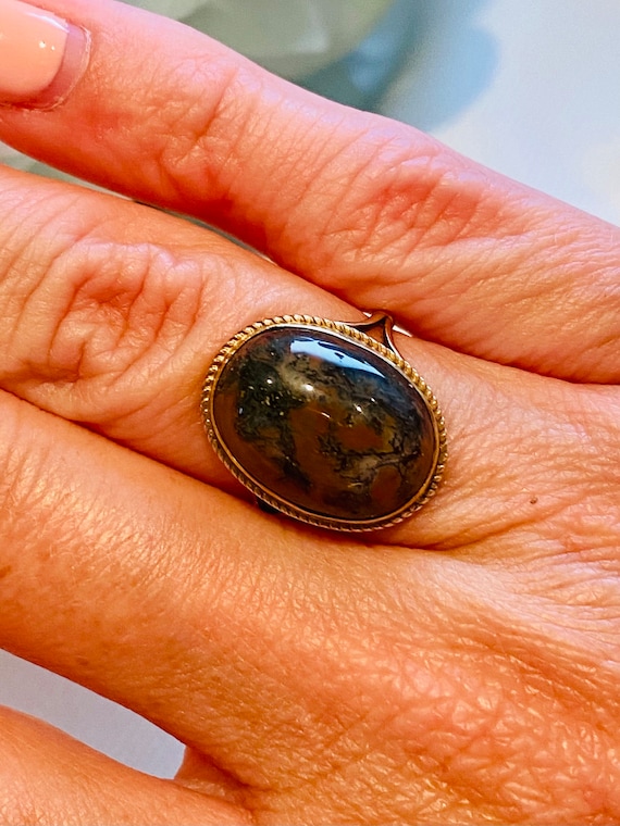 Vintage 9ct gold agate ring SIZE K1/2 dated 1975 - image 2