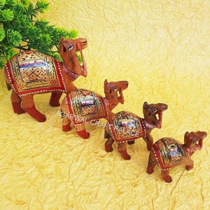 Wooden Camel Family, Camel toy, Set of Four Handpainted Camel, Wooden Handicraft, handcarved Wood, Home Decor showpieces, housewarming gifts