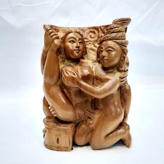 Sculpture erotic A Visual