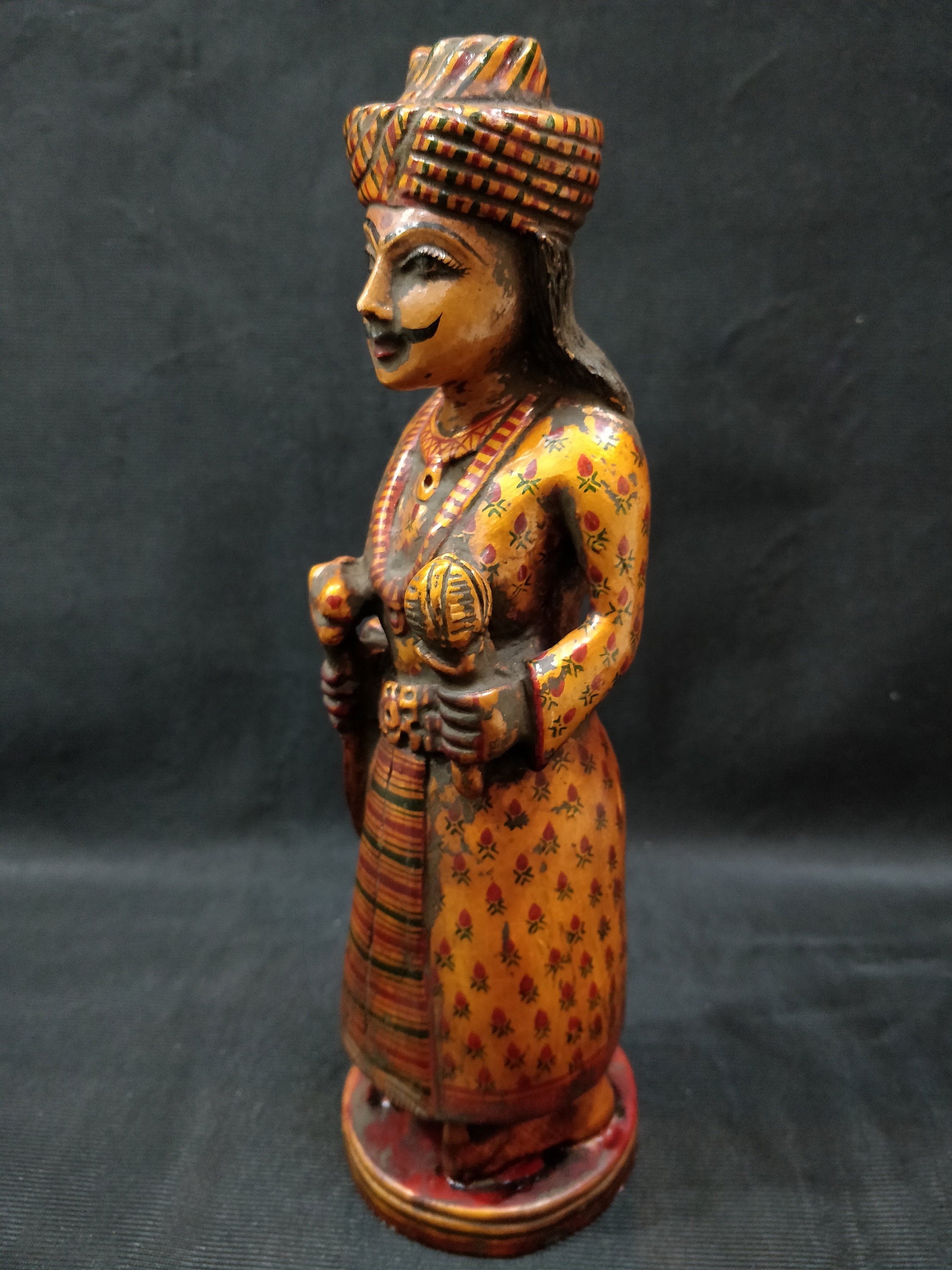 King & Queen - Traditional Burdwan Wood Craft Handpainted Sculpture (Tiny, Set of 2) 31
