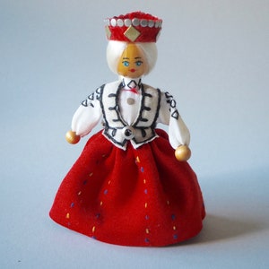 Vintage Wood Head Peg Woman Doll Vintage Wooden Doll with Stand Wooden Doll in National Costume