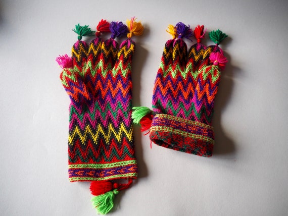 Vintage 90s Hand Stitched Vibrant Colour Gloves C… - image 2