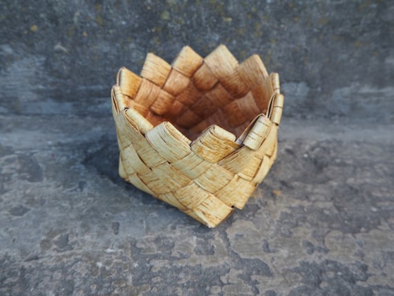 白樺の樹皮で編まれたカゴ 6個 フィンランドで購入 北欧のかご