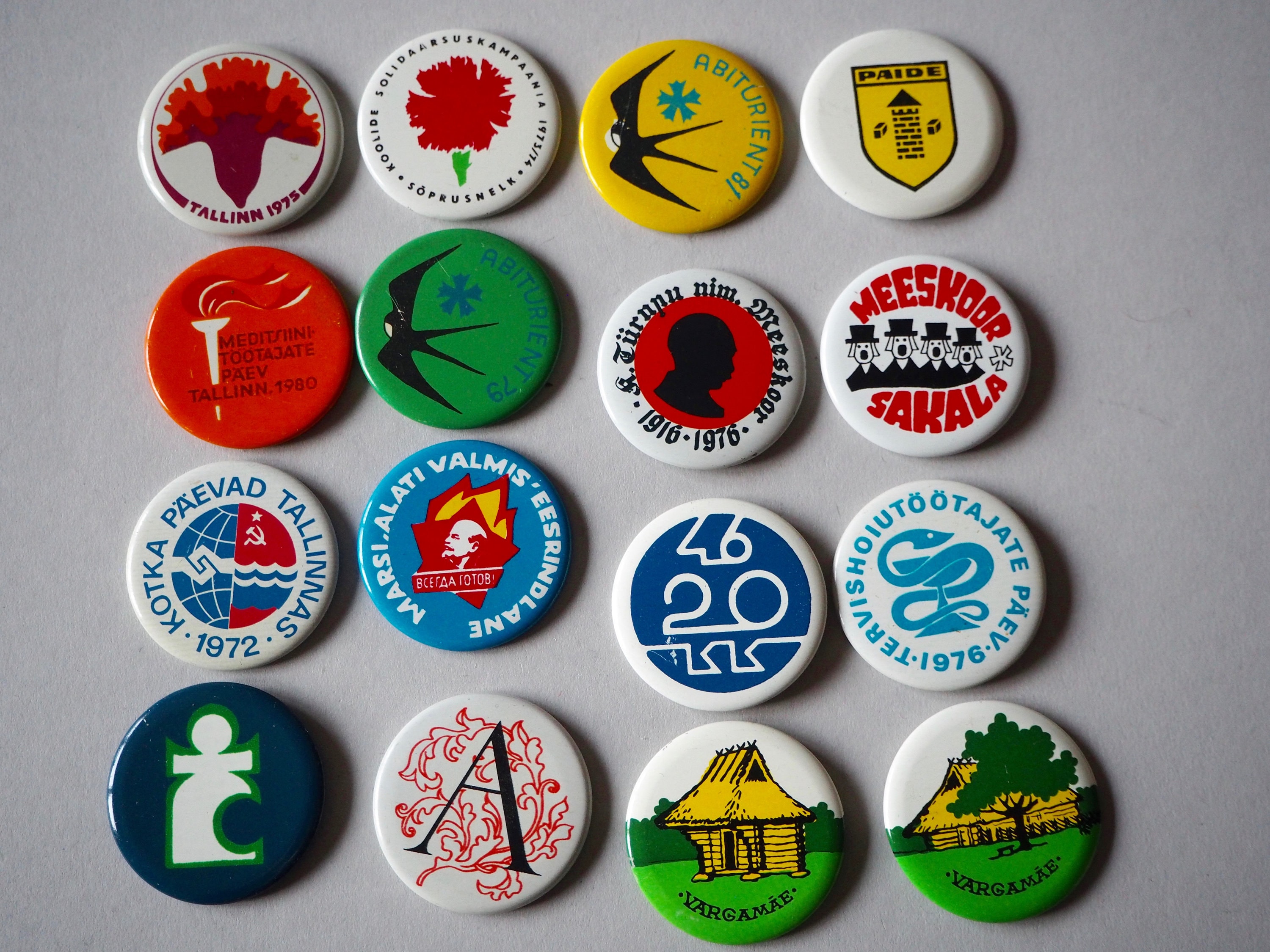 Set of 2  Vintage Metal Pins Vintage Badge from USSR 1970 s  Soviet Pin Button Pin-back Collectible Retro badges