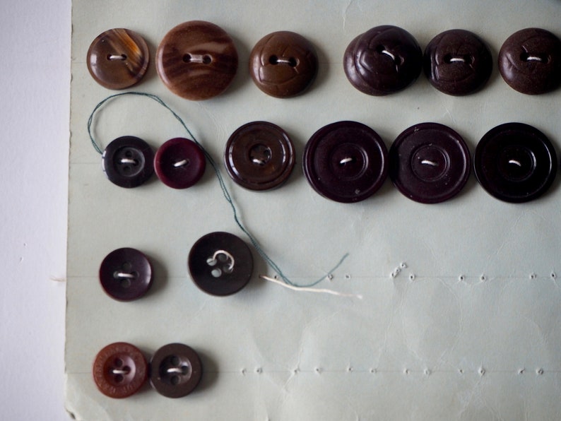 49 Vintage Buttons On Cardboard Display with Unique vintage button,Plastic Buttons,Vintage Brown Decorative Buttons,Round Plastic Buttons