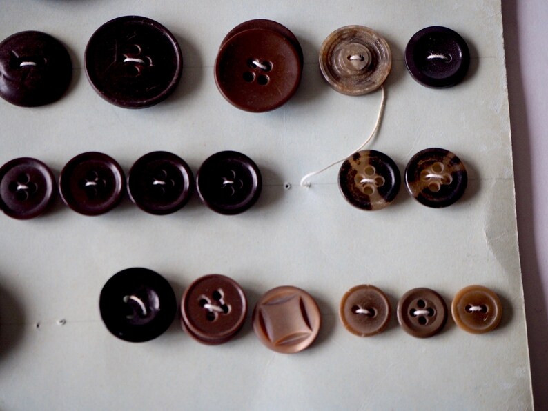 49 Vintage Buttons On Cardboard Display with Unique vintage button,Plastic Buttons,Vintage Brown Decorative Buttons,Round Plastic Buttons