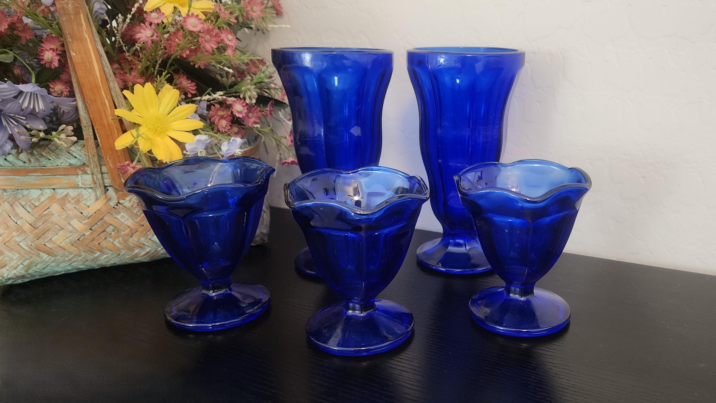Vintage Anchor Hocking Cobalt Blue Glass Set – 2 Fountain Glasses