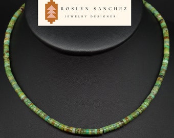 Grün Türkis Heishi Halskette, Sterling Silber Akzente (38-48 cm Einstellbar)