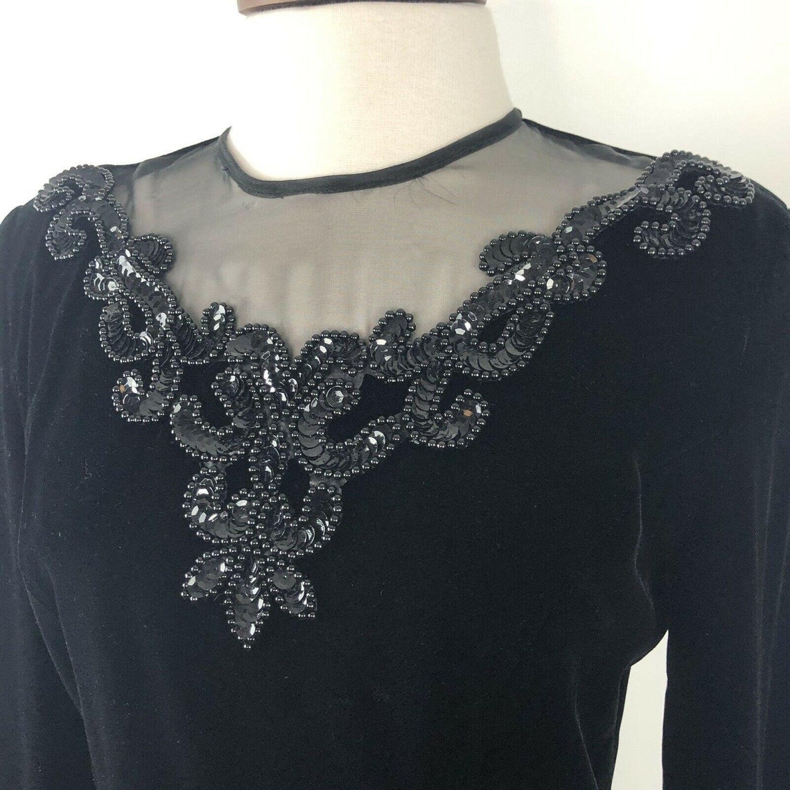 Ms. Chaus Vtg Black Velvet Silk Neckline Beaded Sequin Dress Womens 8 ...