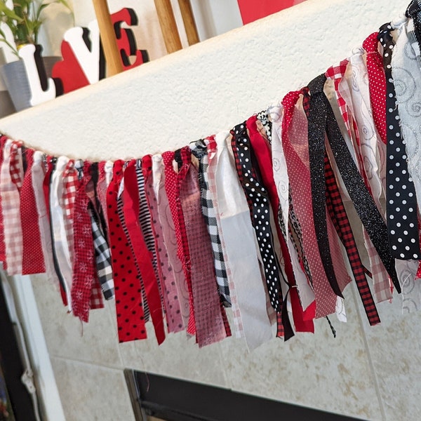 Valentine Rag Tie Garland - Red and Black Decor -Valentine Scrap Fabric Garland -Valentine Shabby Chic -Valentine Gingham -Country Valentine