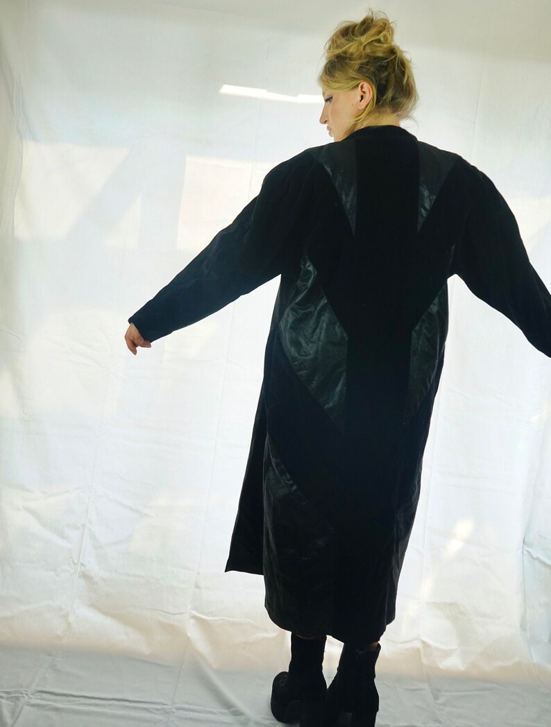 Black City Girl Duster