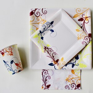 paper plates ( Hannak Signature) 25 pices 9&quot; Squar and 25 pices 7&quot; square and 25 cup - 25 napkin premium Havey Weigth