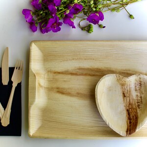 Disposable palm leaf plates 10 pic tray 10x14&quot; - 10 pic 6&quot; Heart - 10 pic napkin 30 pic cutlery disposable