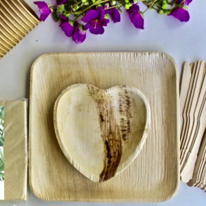 ecofrindly palm leaf plates 10 pice 9.5 Square - 10 pice 6&quot; Heart  50 pice napking- 10 pic cup  - 30 pice ( fork - Knife -spoon )