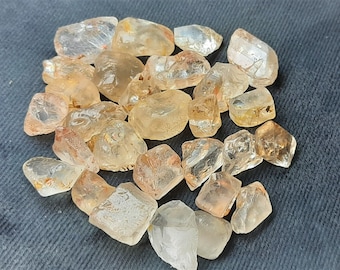 Topazio bianco grezzo AAA: materia prima per la creazione di gioielli