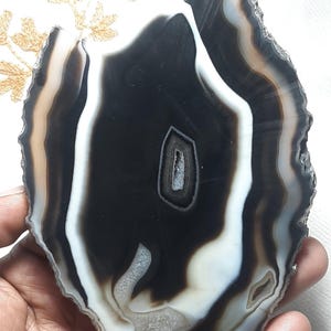 Black Banded Onyx Rough Gemstone,Black Banded Onyx Specimens,Black Onyx Raw Material,Black Onyx slice,Onyx Gemstone,Banded Onyx,Onyx Slab.