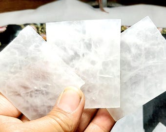 Fette di quarzo naturale Pietra preziosa: quarzo grezzo, materia prima di quarzo non lucidato.