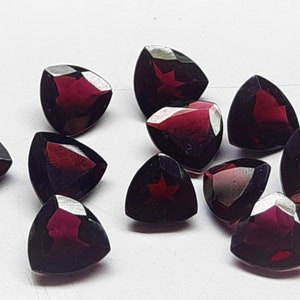 Natural Garnet Big Size Faceted Trillion Gemstone,AAA Quality Garnet Cut,Real Garnet Gemstone,Size 8x8 To 18x18 MM For jewelry Making stone