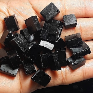 Natural Black Onyx Raw Slices Gemstone,Black onyx Rough,Black onyx Slices,Black onyx Specimens,Black onyx Raw materials,Onyx Rough Gemstone.