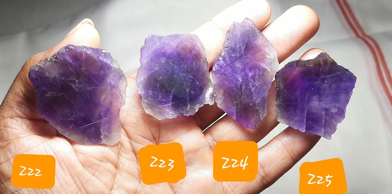 Natürliche afrikanische Amethyst-Rohedlerscheiben, Exemplare Bild 15