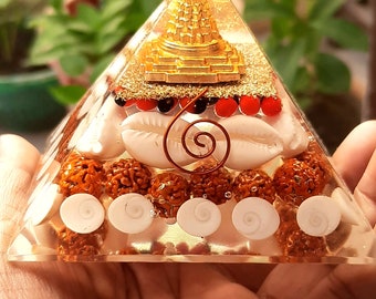 Piramide della ricchezza di Laxmi, piramide di Orgone, piramide di Laxmi, piramide di Shree Yantra, Vastu, denaro, salute, ricchezza, guarigione, regalo di Diwali, piramide di orgonite del successo