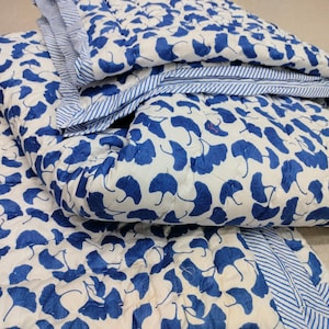 Reversible Jaipuri rezai Cotton Voile Handmade Blue Floral Quilt Jaipuri Quilt Comforter Kantha throw.