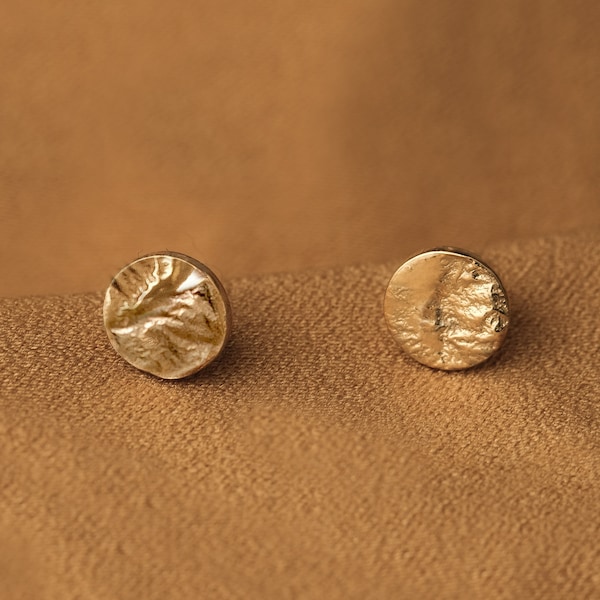 Hammered stud earrings gold, Small Gold stud earrings, Small studs earrings, Dainty gold studs, Unique stud earrings, Circle stud earrings
