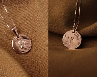 Collier personnalisé en or rose pour femmes, chaîne médaillon avec collier de lettres pendentif initial en or rose Collier initial gravé or rose