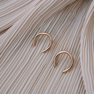 Open circle stud earrings Open hoop stud earrings U shaped studs Edgy modern earrings Hipster earrings Large stud earrings Arc earrings 18k rose gold plated