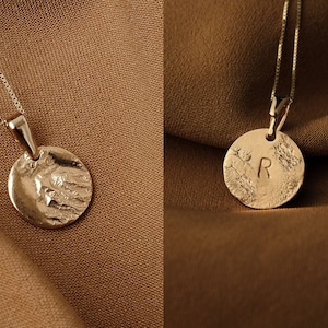 Joyas personalizadas, Collar de dijes personalizado, Cadena personalizada con grabado, Collar de letras doradas con cadena de caja, Collar de letras personalizado