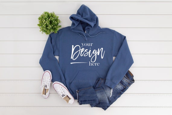 blue gildan hoodie