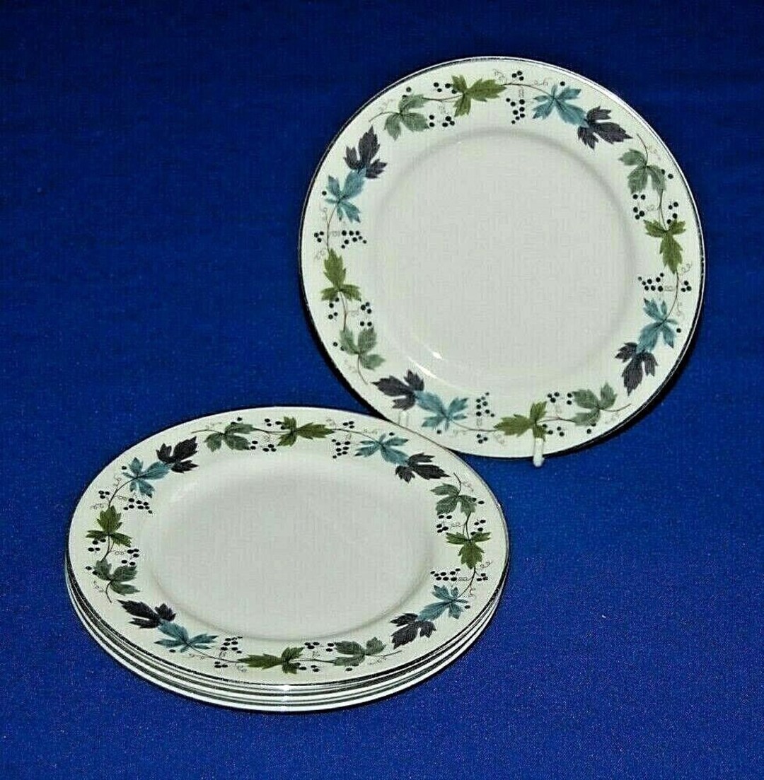 Royal Doulton Set 4 Burgundy Pattern Side Plates 6.5 Diameter. 1st