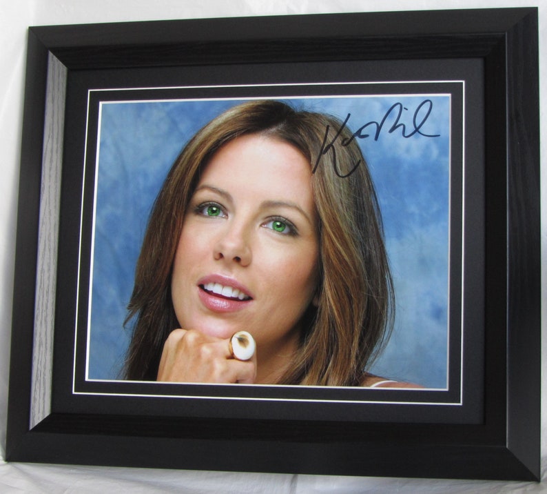 KATE BECKINSALE Signed Authentic signed with signing details AFTAL Dealer #199 Not a copy or printed signature
