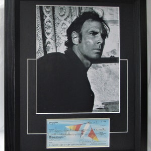 BRUCE DERN Signed matted check / cheque  Guaranteed Authentic  Registered Dealer  Authentic signed Cheque  . Not Copy or  Printed