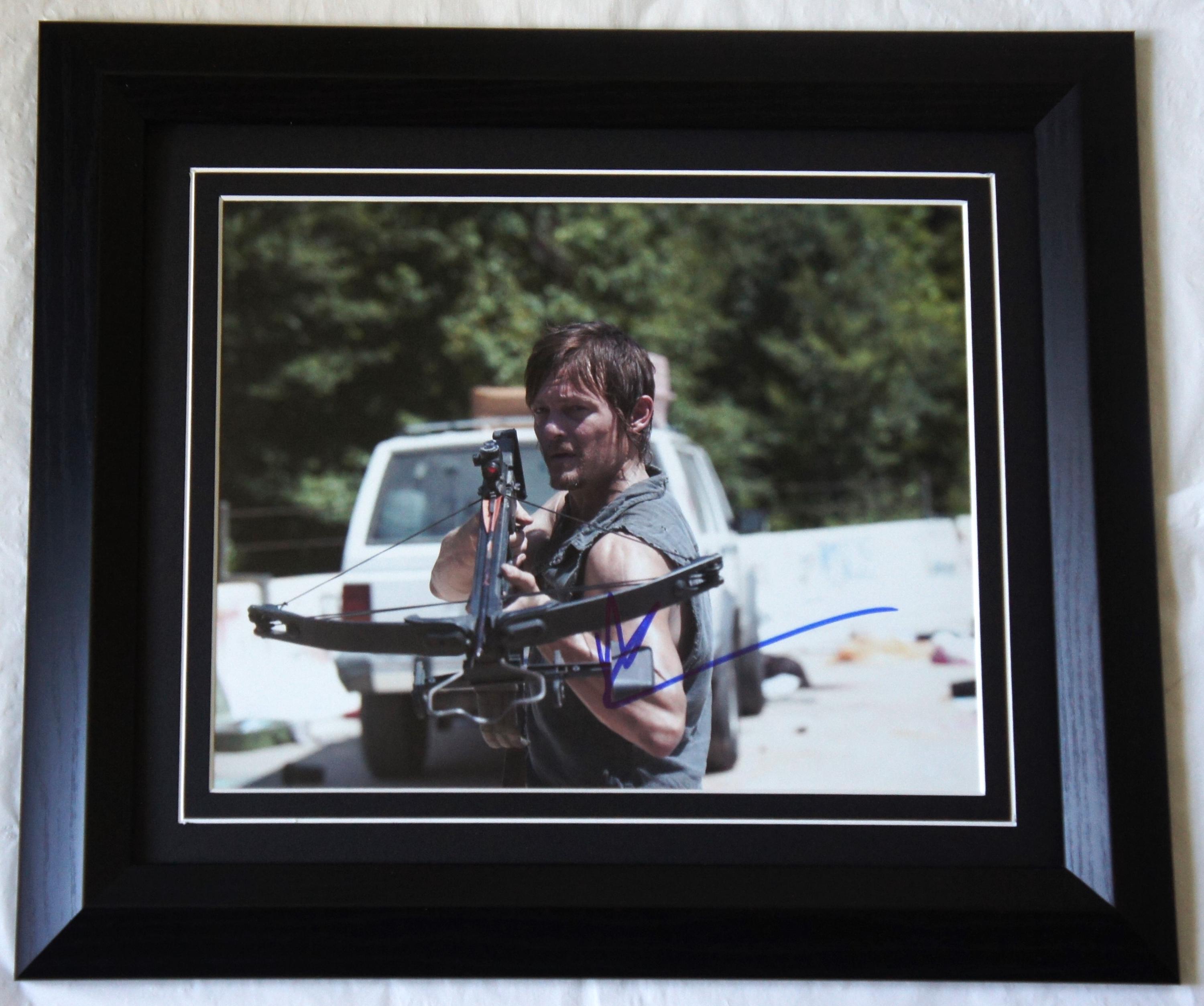 ノーマン・リーダス直筆サイン入りウォーキング・デッド。マット加工