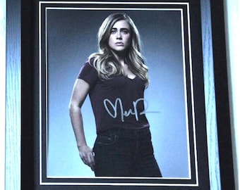 MELISSA ROXBURGH  Signed Manifest   Guaranteed Authentic Registered Dealer   Hand  framed