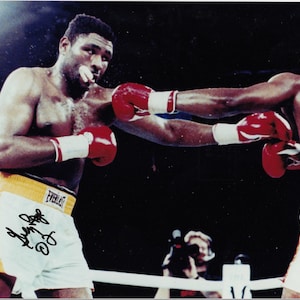 GREG PAGE Signed Boxing 10 X 8 photo Authentic guaranteed Signed  Autograph Registered Dealer