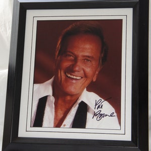 PAT BOONE Signed Singer authentic signed   Registered Dealer Not a copy or printed signature