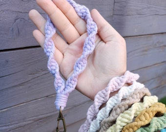 Handmade Macrame Keychain, Keychain, Circle Keychain, Custom Keychain, Unique Gift Idea, Gift for Girls, Birthday Bag, Christmas Gift