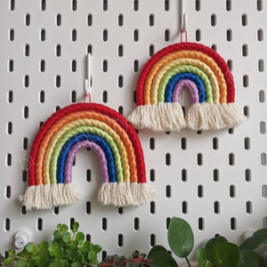 Macrame Rainbow Decor, Handmade Rainbow Wallhanger, Rainbow Nursery Decoration, Children's Room, Gift for Baby Shower, Unique Gift for Her