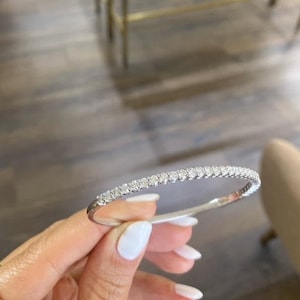 2.5 Carat Diamond Bangle Bracelet, Diamond Bangle Tennis Bracelet 14k White Gold, Oval Shaped Bangle Bracelet, Top Quality Diamond Bangle