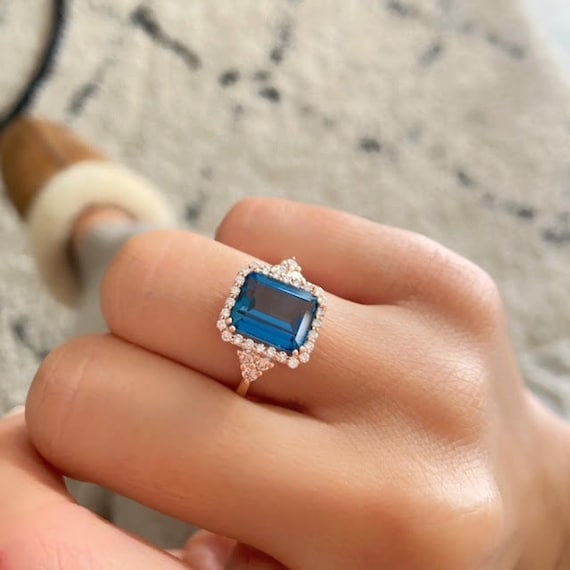 4 carat on sale blue topaz
