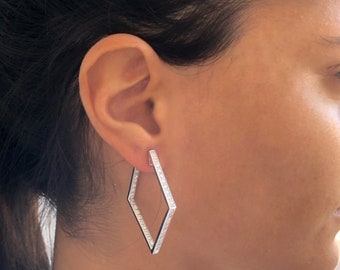 Statement Rhombus 14K Earrings with diamonds