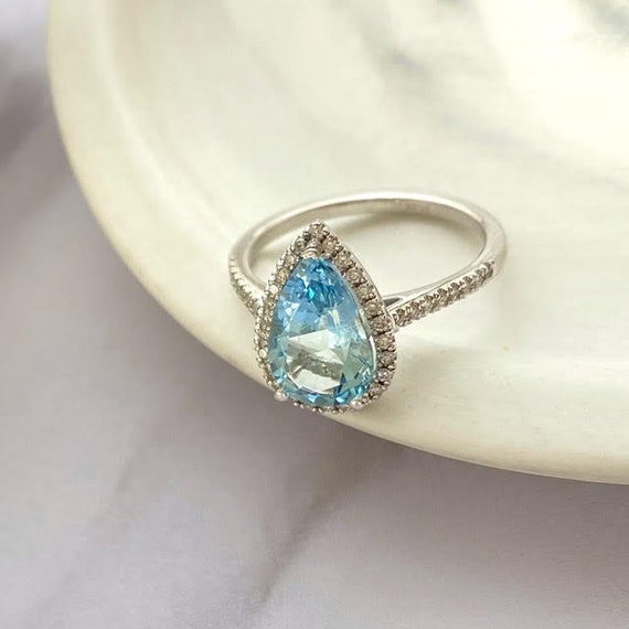 天然宝石アクアマリンペアシェイプエンゲージリング、ブルーアクア